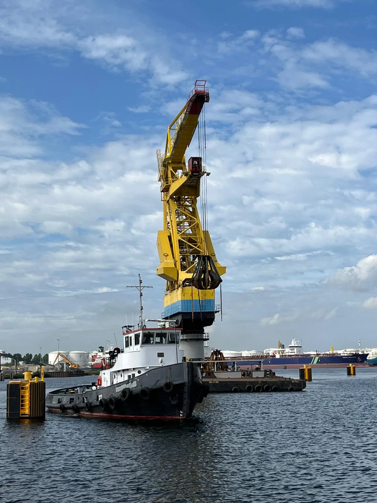 Duw- en sleepboot ARGUS