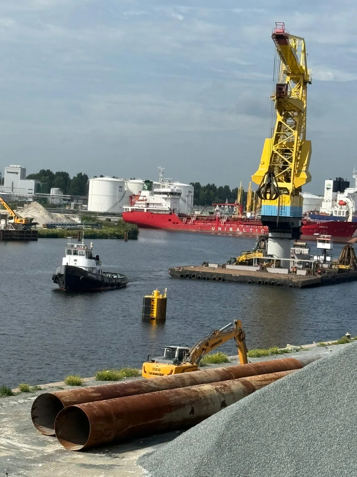 Bak op positie onder de kraan